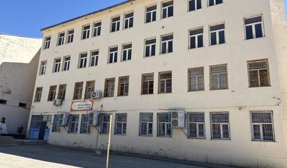 Diyarbakır’da 63 yıllık okul yıkılıyor: Yerine ne yapılacağı belli oldu!