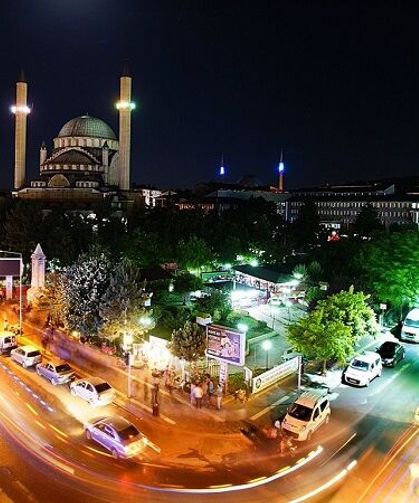 Ekmek almaya diye çıktı, öğretmenden 2 gündür haber alınamıyor!