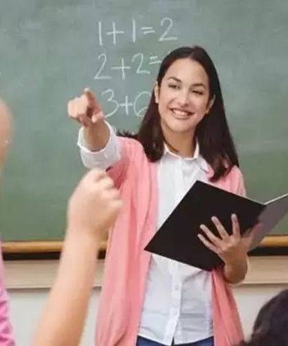 Öğretmenlere "zam paketi" müjdesi: 10 bin atama yapılacak