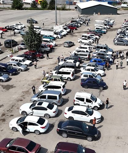 Diyarbakır’da araç alacaklar dikkat: O otomobiller peynir ekmek gibi satıldı!