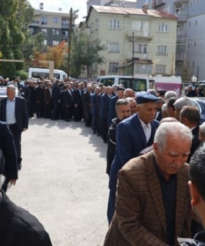 DEM Parti araya girdi: Van'da iki aile barıştı
