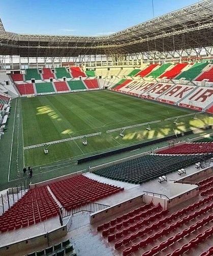 Diyarbakır Stadyumu’nda "kritik mesai": Çimler için etten duvar!