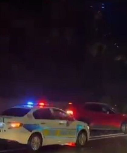 Hakkari Van arasında heyelan oldu: Yol kapandı!