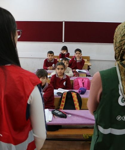 Diyarbakır’da gönüllü gençler çocuklarla buluştu: “Bağımlılıkla erken mücadele”