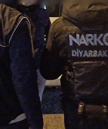 Diyarbakır dahil 24 ilde 'torbacı' operasyonu: 144 yakalama, tonlarca madde...
