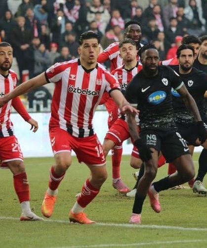 Sivasspor'a Amedspor’un eski 2 hocası önerildi: Anlaşma sağlandı!