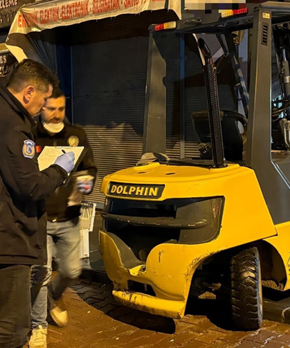 Hırsızlık yapmaya forkliftle gidip eşekle döndü: Böylesi görülmedi!
