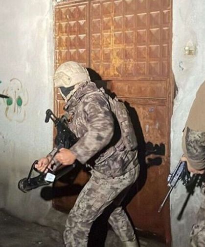 Diyarbakır’a uzanan operasyon: 10 ton madde, arabalar, arsalar, şirketler…