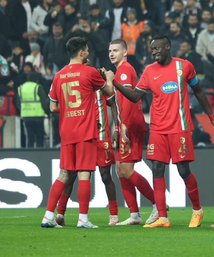 Amedspor’un kardeş takımı ligden çekildi!
