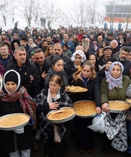 Tunceli’de Hızır Cemi: Semahlar dönüldü, lokmalar dağıtıldı