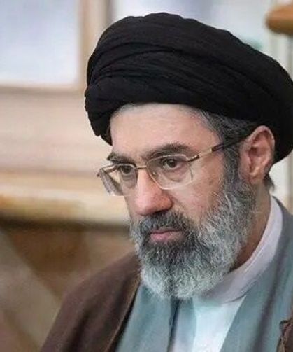 İran'ın yeni dini lideri belli oldu: Mücteba Hamaney kimdir?