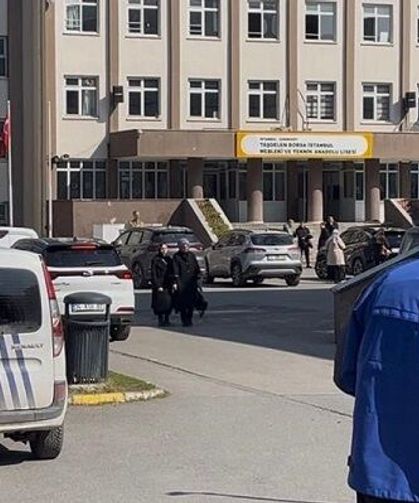 İstanbul'da lisede bıçaklı saldırı: Ağır yaralılar var