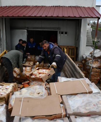Siverek’te 50 ton bozuk tavuk eti ele geçirildi!