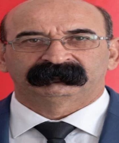 Bıyıklarıyla dünyanın gündemine oturdu: Bingöllü başkan konuştu