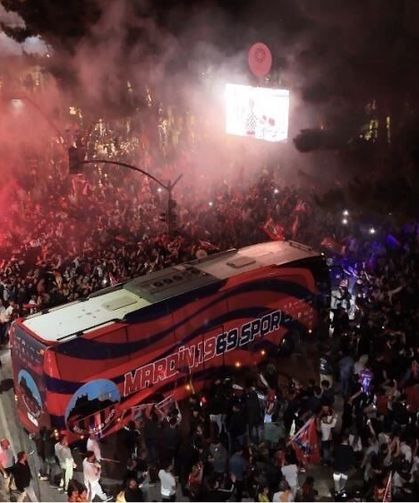 18 yıllık hasret sona erdi: Mardin’de görkemli gece, taraftar akın etti