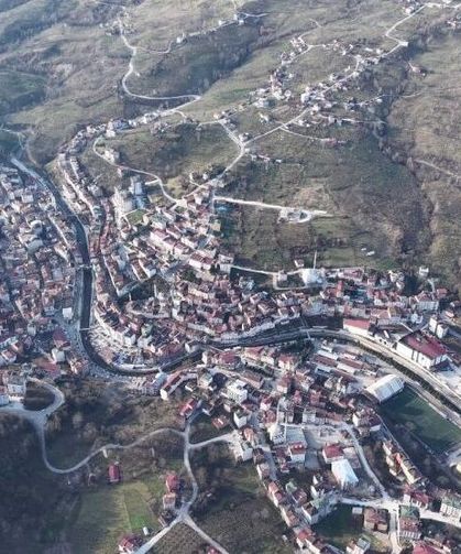 Belediye başkanından görülmemiş teşvik: 10 çocuk yapana sıfır araç hediye!