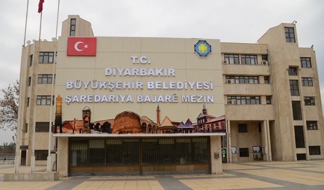 Diyarbakır ve Mardin  Belediyelerine soruşturma! Bakan duyurdu