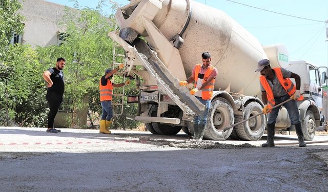 Diyarbakır’da 45 kilometrelik yolda onarım çalışması