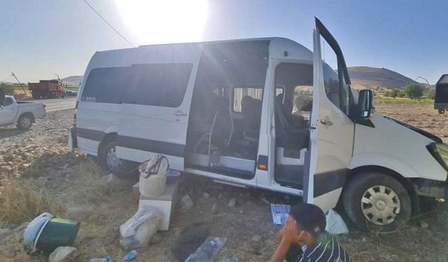 Diyarbakır'da kaza: 4’ü çocuk 20 yaralı