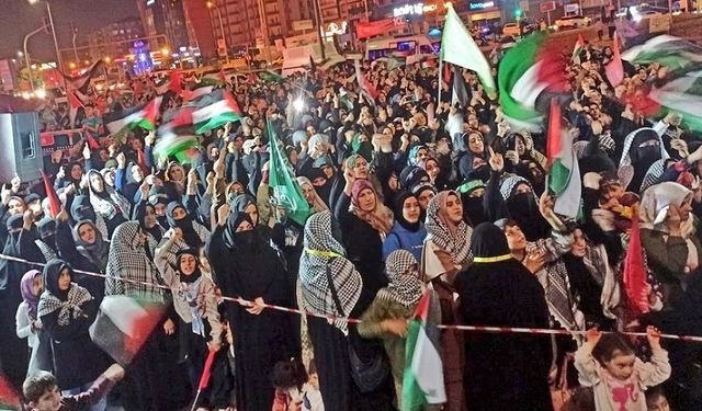 İsrail'in Gazze'ye saldırıları Diyarbakır'da protesto edildi