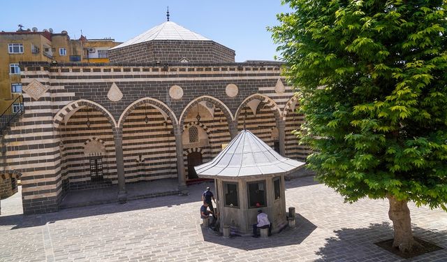 Diyarbakır’daki cami aylardır ibadete kapalı: Mahalleli tepkili