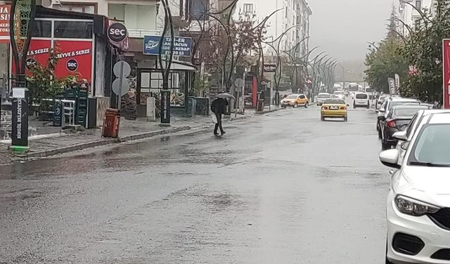 Bingöl'de yağmur yağdı meteoroloji uyardı