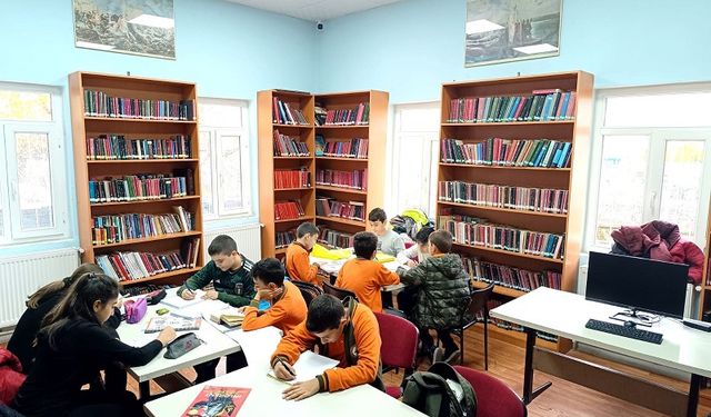 Tunceli Çemişgezek’te kütüphaneye talep oldukça fazla