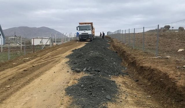 Diyarbakır Kulp’ta yol çalışması