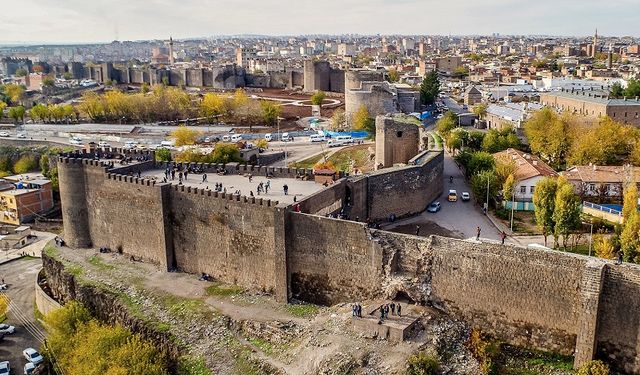 Diyarbakır'da yıllardır dillerden düşmeyen efsane aşk hikayesi! Zembîlfiroş