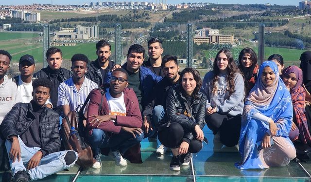 Diyarbakır’da yabancı öğrencilere tarihi yerler tanıtıldı
