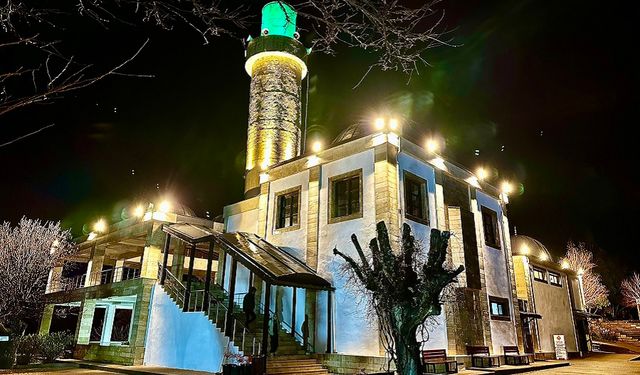 Diyarbakır'da Peygamberler Tepesi ışıklandırıldı