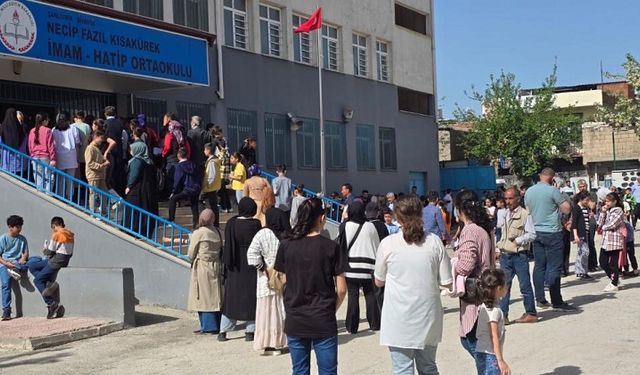 Diyarbakır’da yarın okullar tatil mi? Açıklama geldi