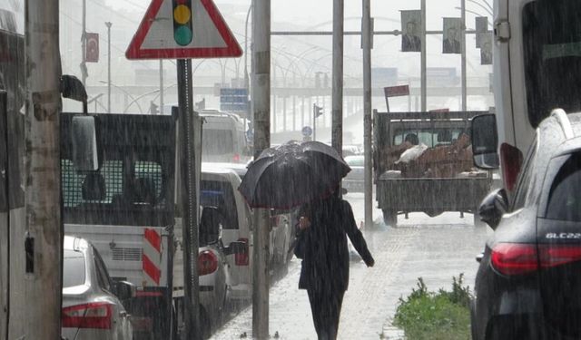 Meteoroloji uyardı: Yağış devam ediyor Afrika'dan toz geliyor