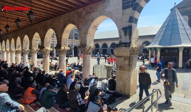 Diyarbakır Ulu Cami’de artık kadınlara ücretsiz dağıtılacak