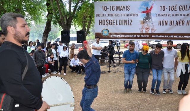 Diyarbakır’da engelli bireylere unutulmaz kutlama