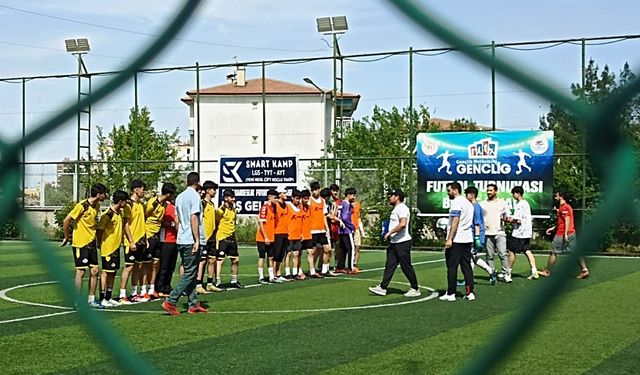 Diyarbakır’da “Gazze Kardeşlik Futbol Turnuvası” düzenlendi