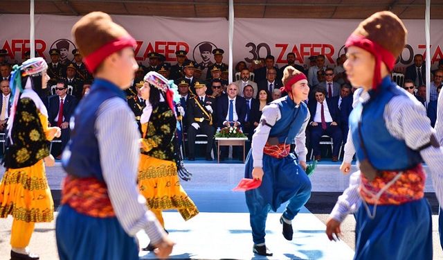 Diyarbakır Dicle ve Hazro'da 30 Ağustos Zafer Bayramı