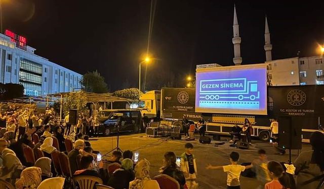 Gezen sinema bu kez Diyarbakır'da Çermiklilerle buluştu