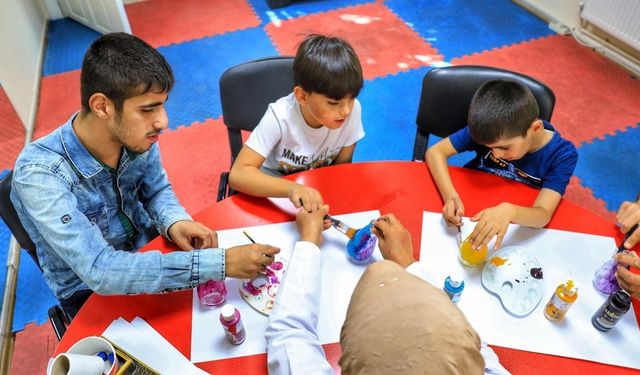 Diyarbakır'da özel eğitimlerle engeller kalkıyor