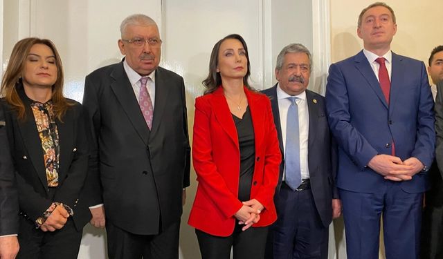POLİTİKA