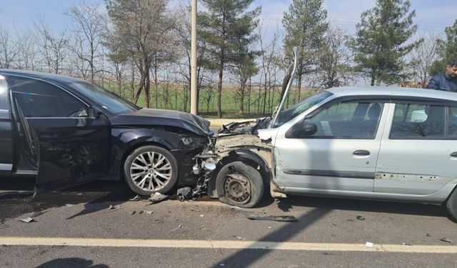 Diyarbakır'da kalp krizi geçiren sürücü kazaya neden oldu