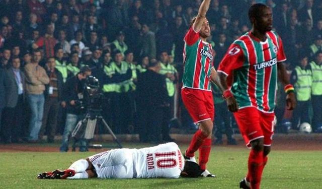 Diyarbakırspor’un paylaşımı dikkat çekti: “Arda Turan yerde”