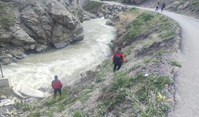 Hakkari’de 21 gündür kayıp olan kadın halen bulunamadı!