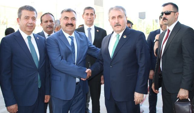 POLİTİKA