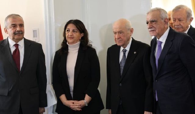 POLİTİKA