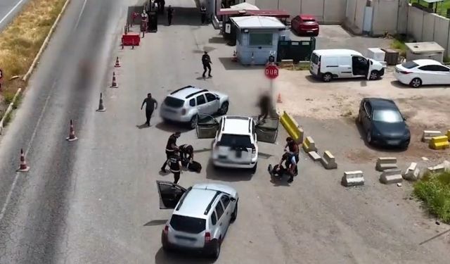 Diyarbakır’da filmleri aratmayan takip: Detektör köpeği Zero buldu!