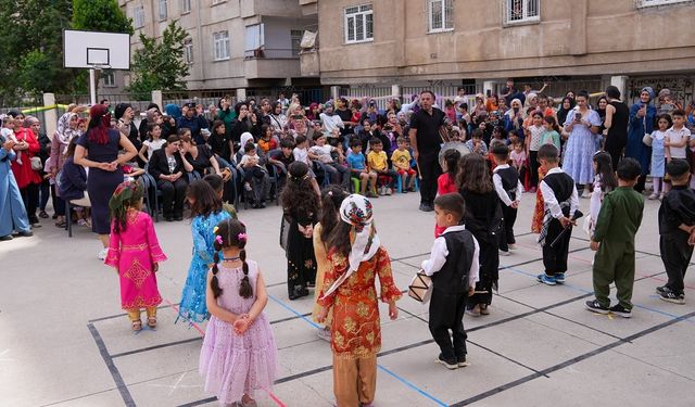 Diyarbakır’da Narin ve Solin çocuk merkezlerinde ilk mezuniyet