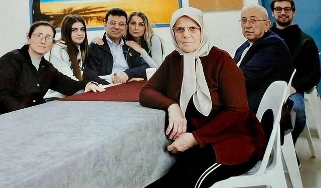 Ekrem İmamoğlu cezaevinden ailesiyle birlikte poz verdi!