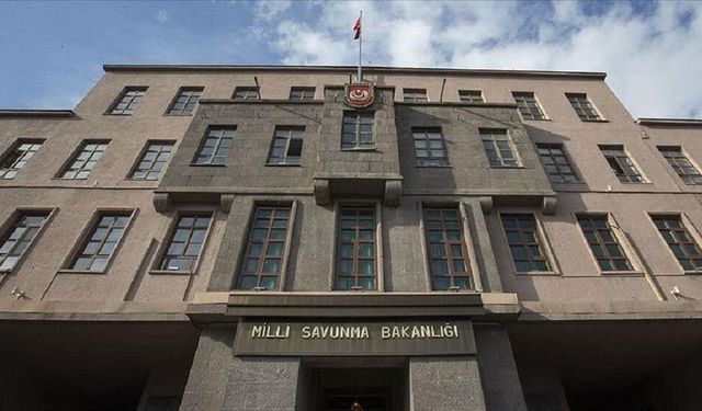 POLİTİKA