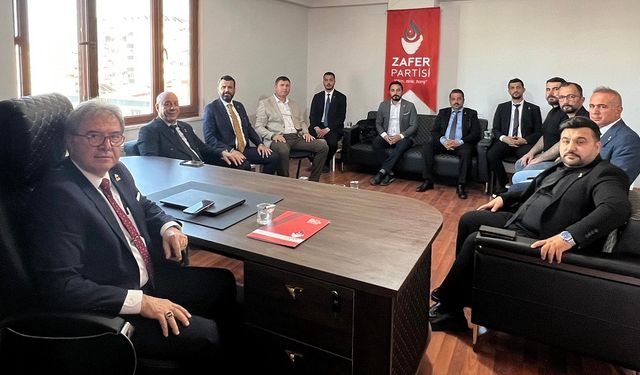 Diyarbakır’da Zafer Partisi afişleri sökülüp atıldı: İl Başkanı tepki gösterdi